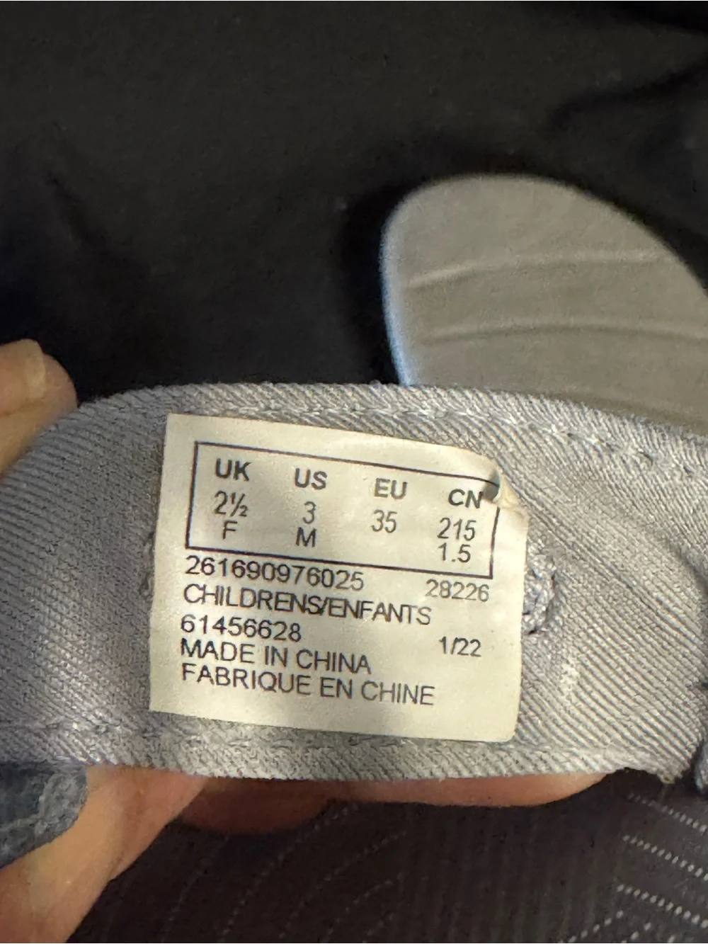 Clarks Kids Gray Flower-Accent Thong Sandals